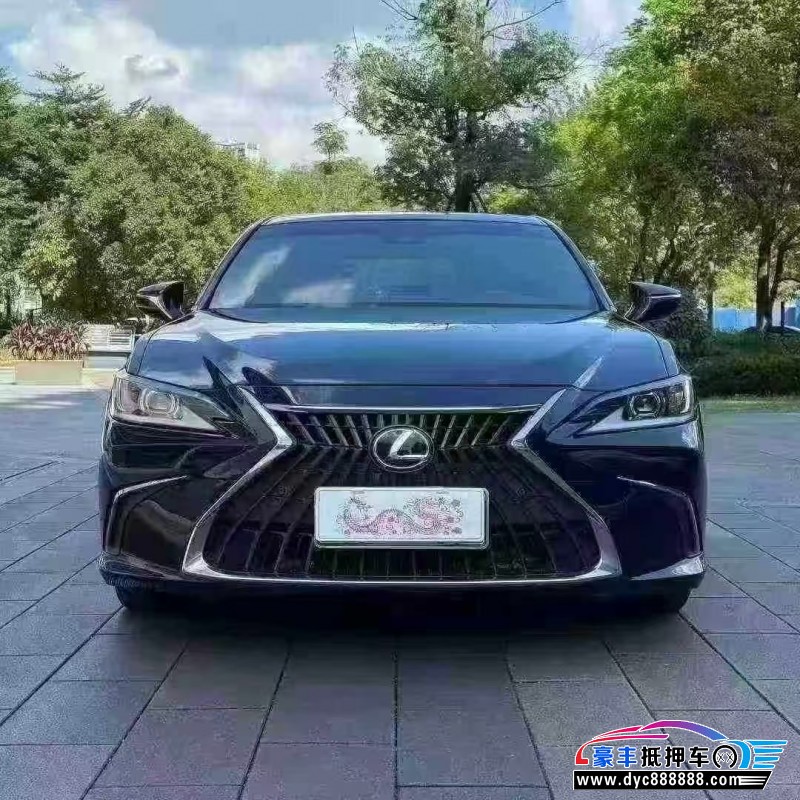 抵押车出售22年雷克萨斯ES轿车