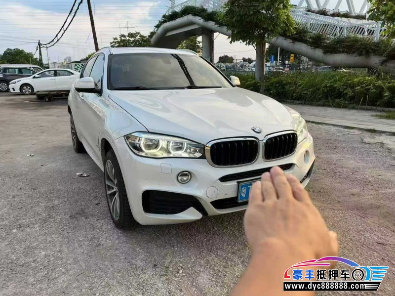 17年宝马X6轿车抵押车出售