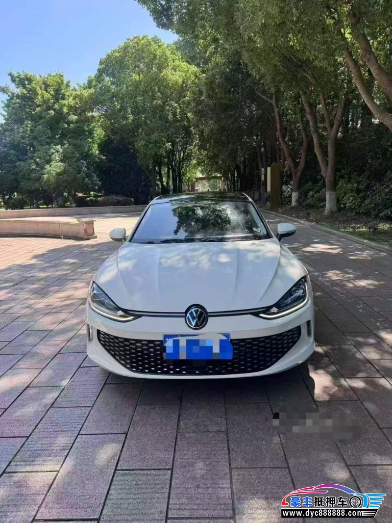 22年大众凌渡轿车抵押车出售