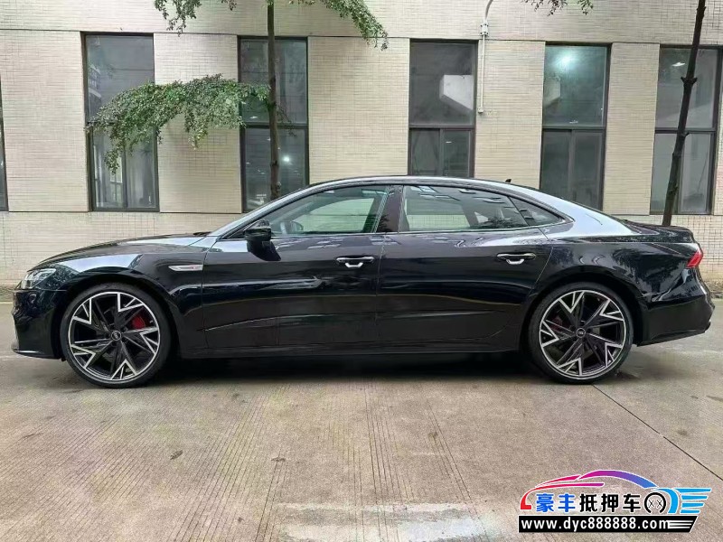 25年奥迪A7轿车抵押车出售
