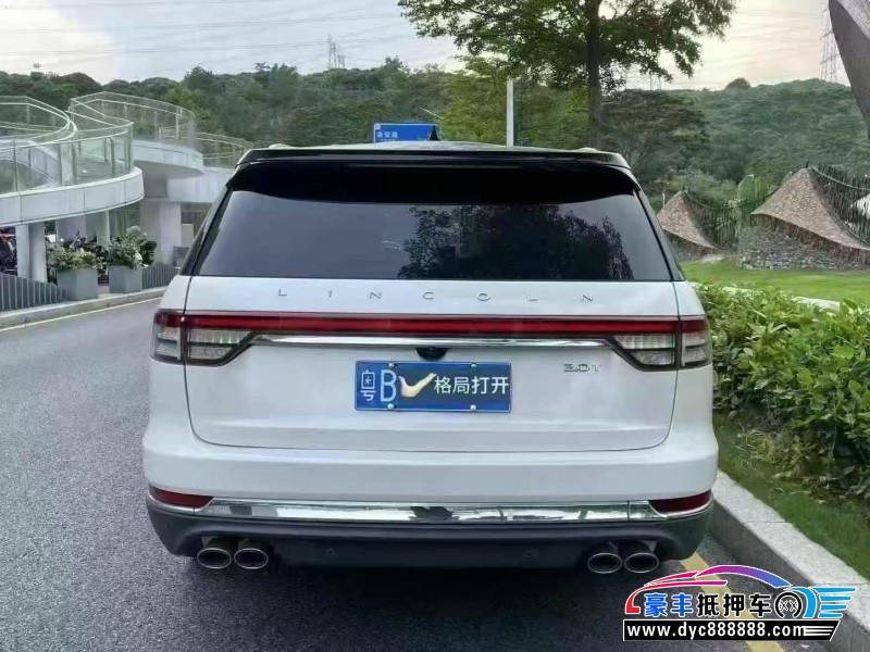 22年林肯飞行家轿车抵押车出售
