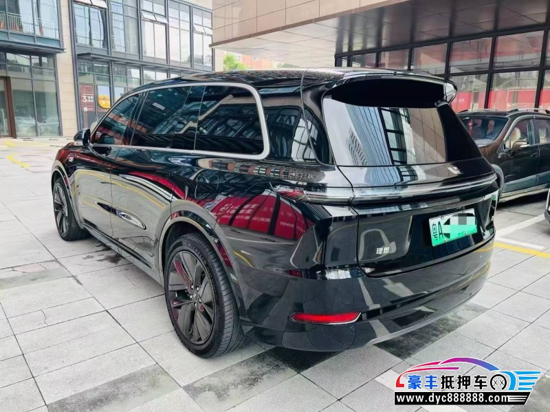 23年理想L9轿车抵押车出售