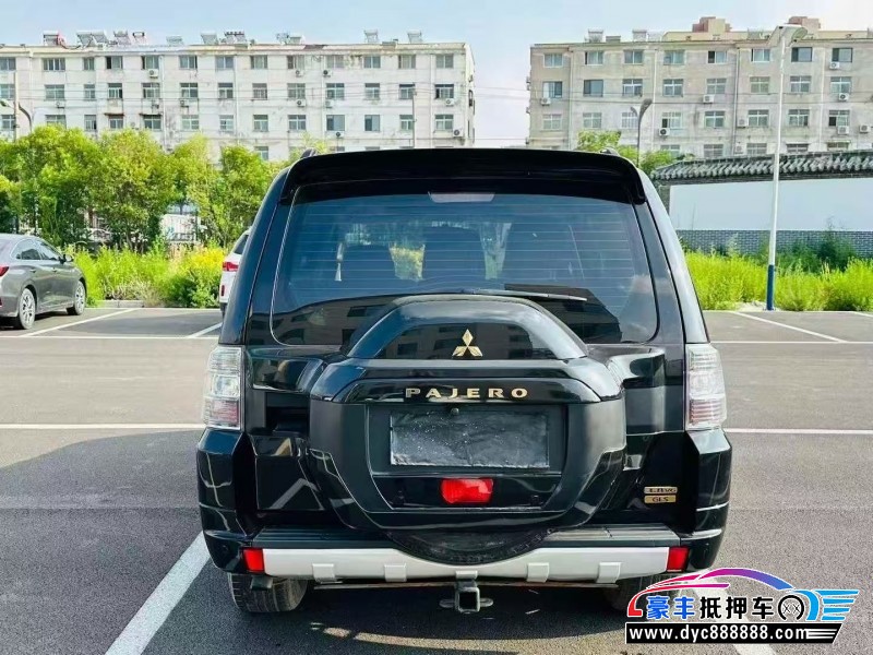 20年三菱帕杰罗轿车抵押车出售