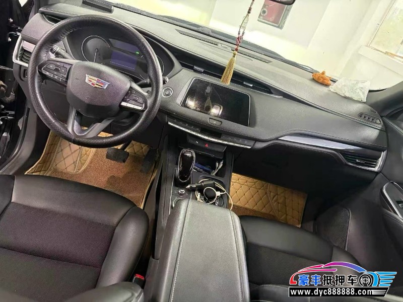 21年凯迪拉克XT4轿车抵押车出售