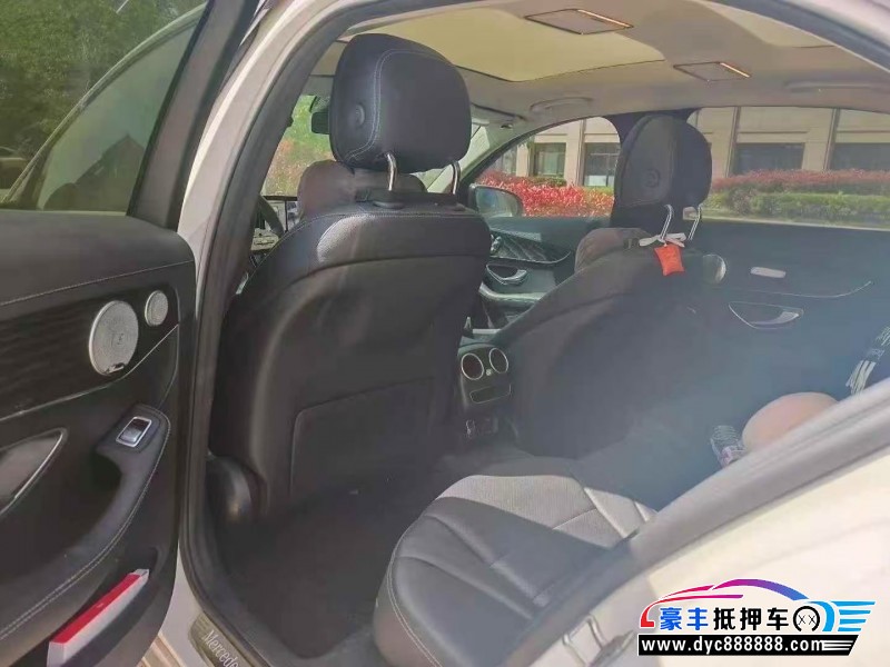 21年奔驰C轿车抵押车出售