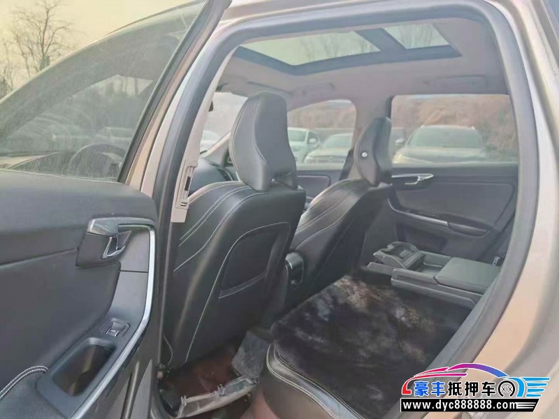 16年沃尔沃XC60轿车抵押车出售
