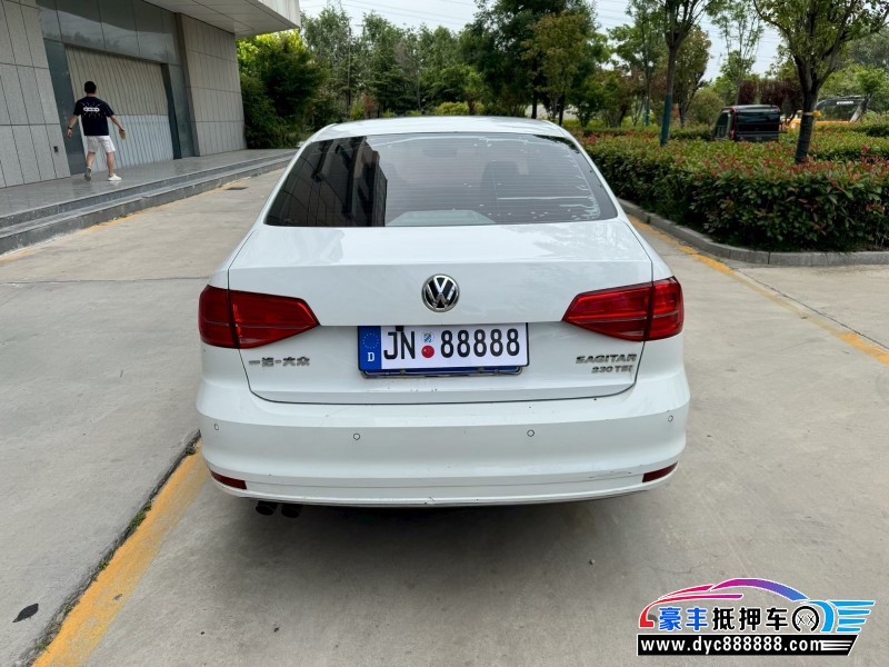 17年大众速腾轿车抵押车出售