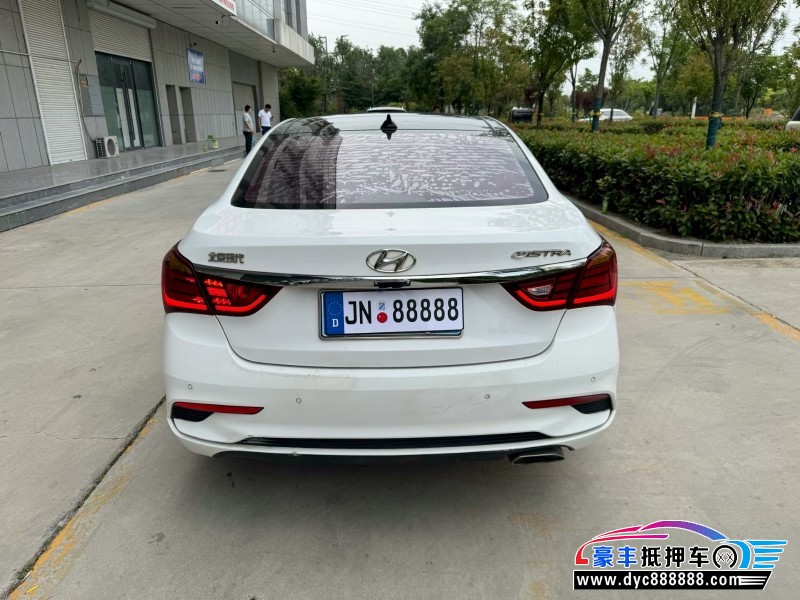 17年现代名图轿车抵押车出售
