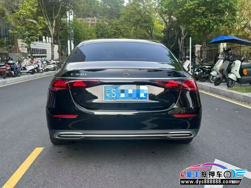 24年奔驰E轿车抵押车出售