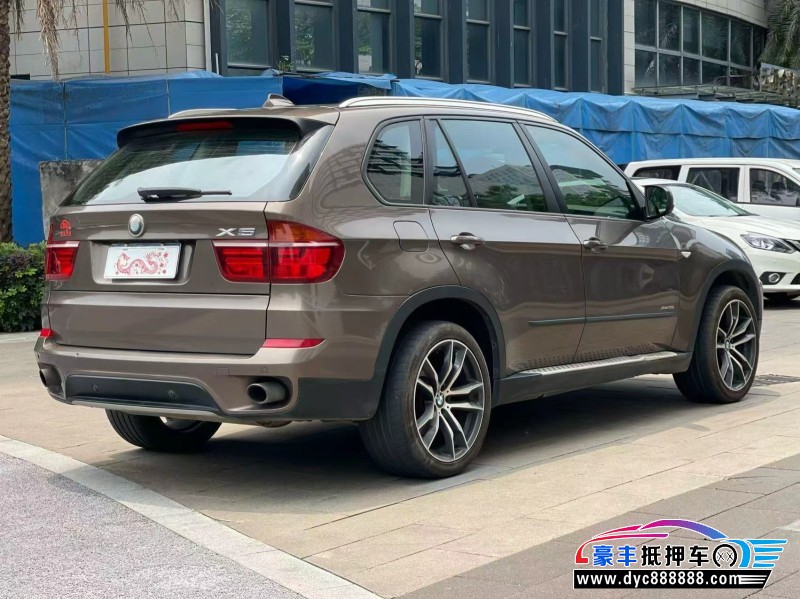 12年宝马X5轿车抵押车出售