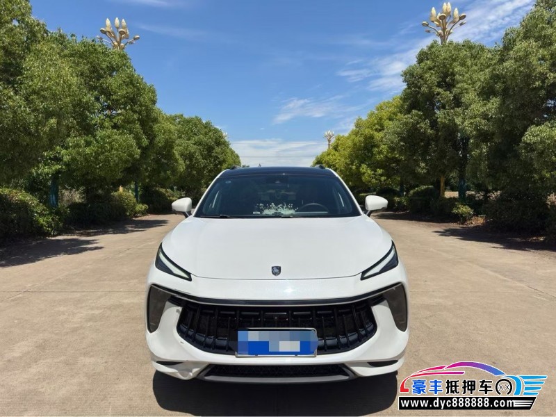 抵押车出售23年东风风行T5轿车