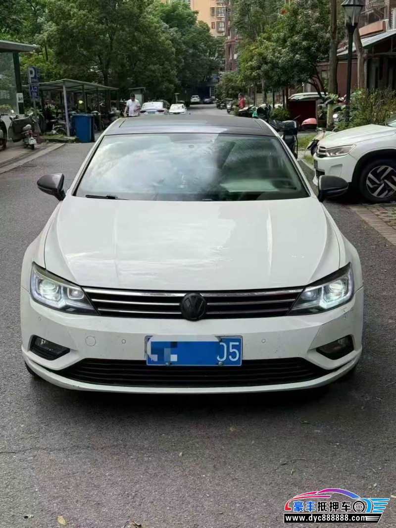 16年大众凌渡轿车抵押车出售