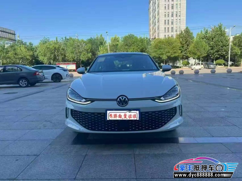 26年大众凌渡轿车抵押车出售