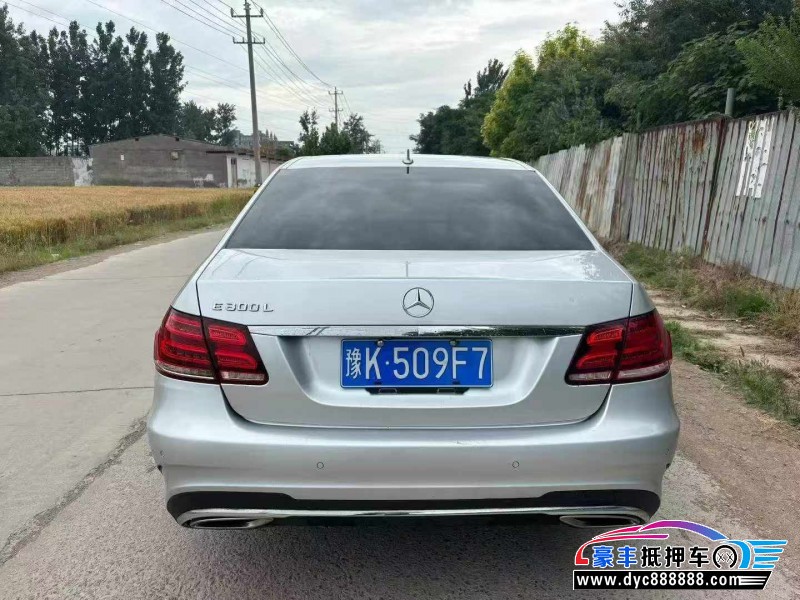 14年奔驰E轿车抵押车出售
