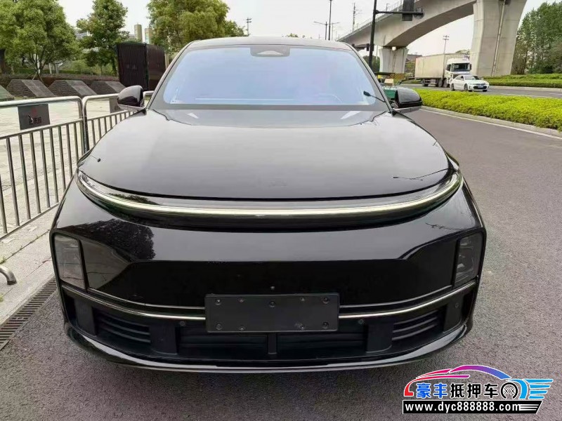 24年理想L7轿车