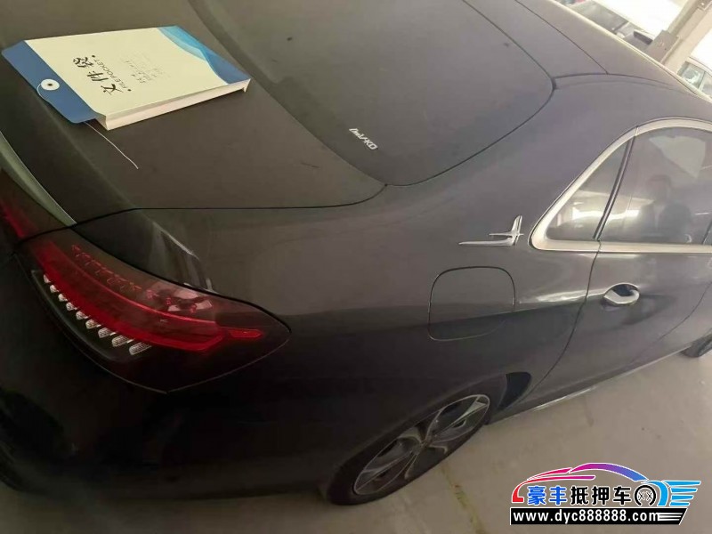 22年奔驰E轿车抵押车出售