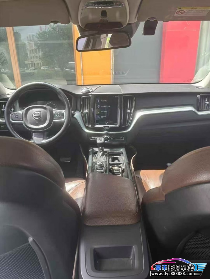 18年沃尔沃XC60轿车抵押车出售