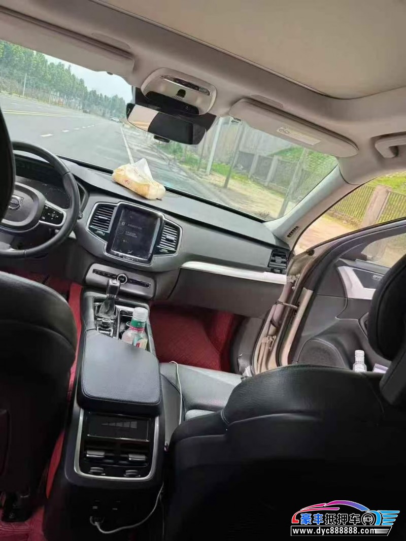 17年沃尔沃XC90轿车抵押车出售