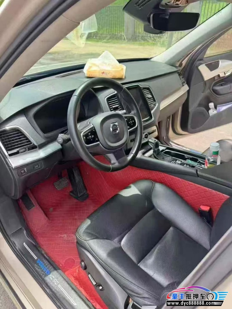17年沃尔沃XC90轿车抵押车出售
