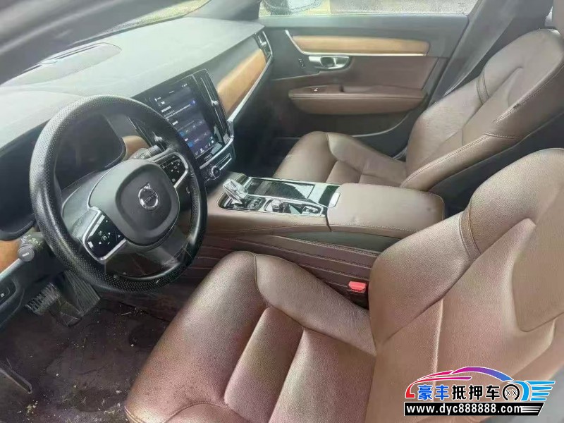 23年沃尔沃S90轿车抵押车出售