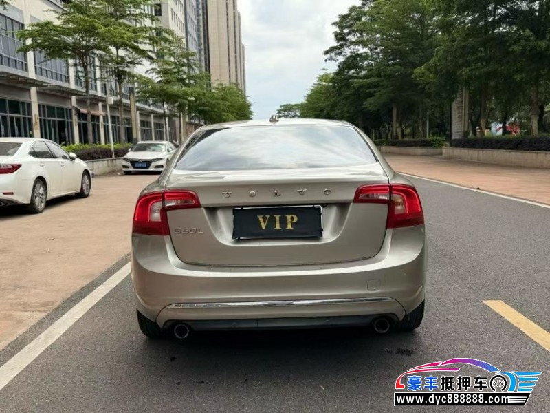 16年沃尔沃S60轿车抵押车出售