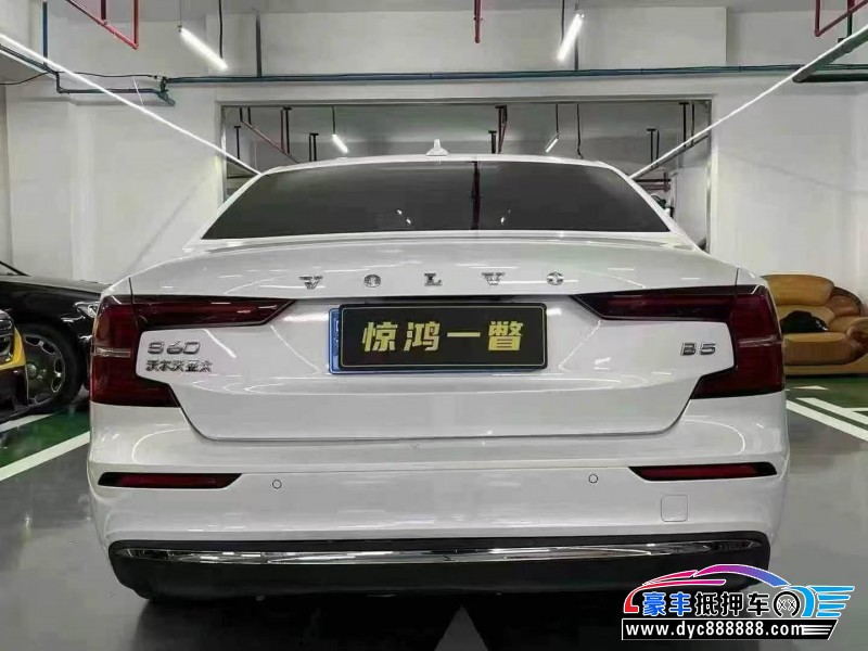 24年沃尔沃S60轿车抵押车出售