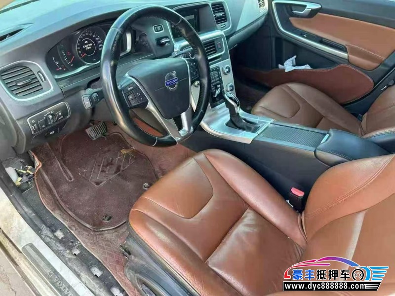 16年沃尔沃S60轿车抵押车出售