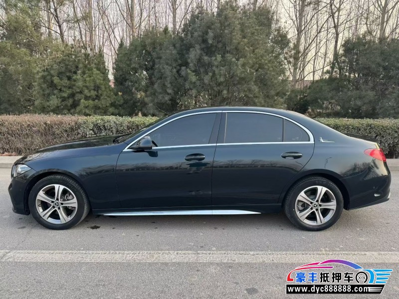 22年奔驰C轿车抵押车出售