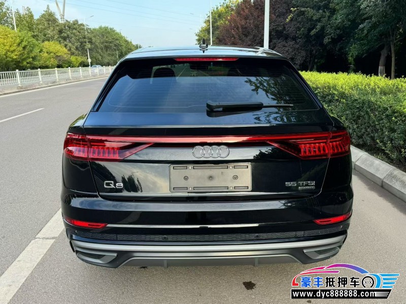 21年奥迪Q8SUV抵押车出售