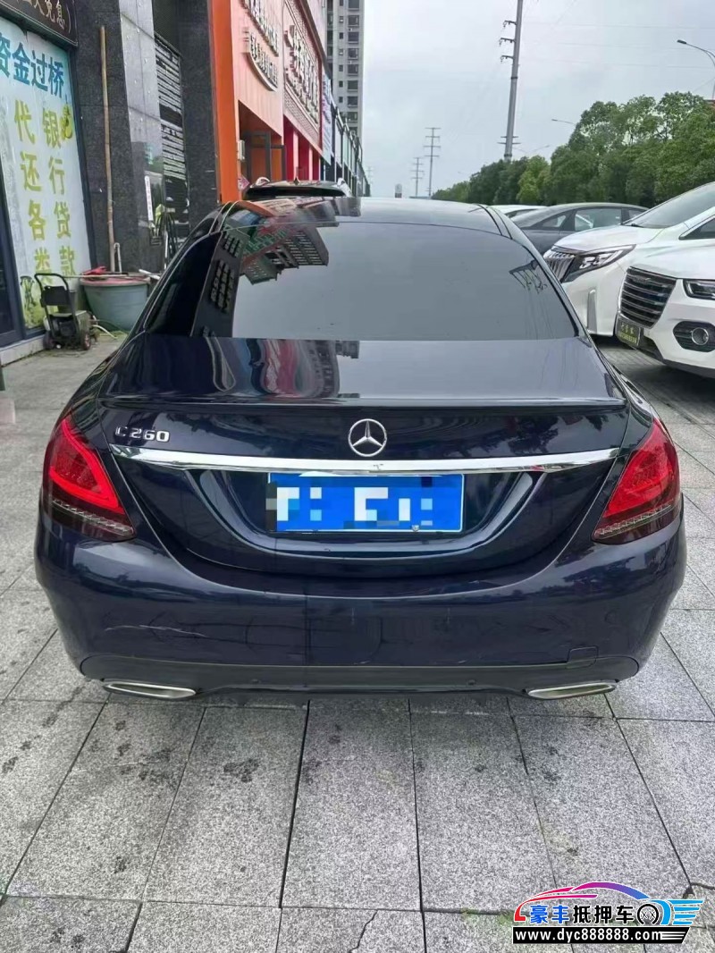 19年奔驰C轿车抵押车出售