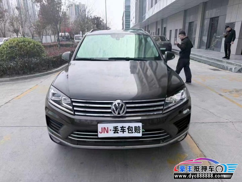 17年大众途锐轿车抵押车出售