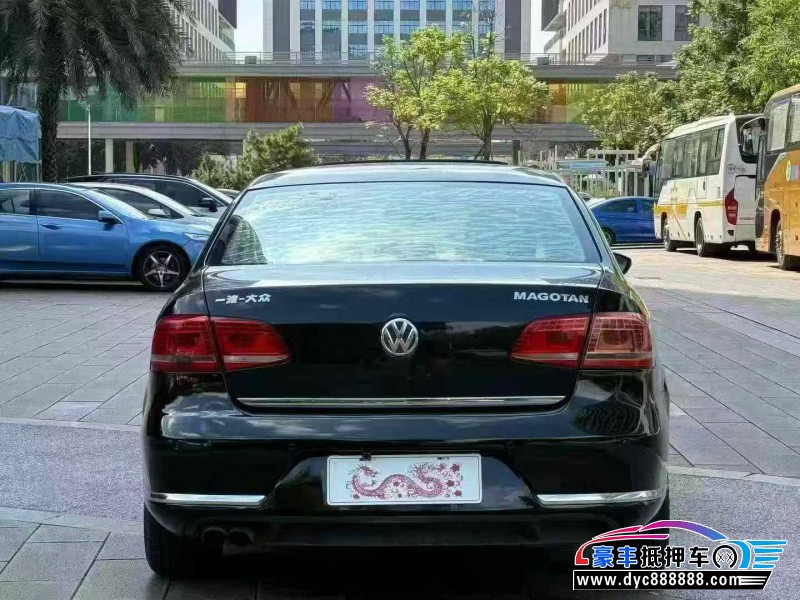 13年大众迈腾轿车抵押车出售