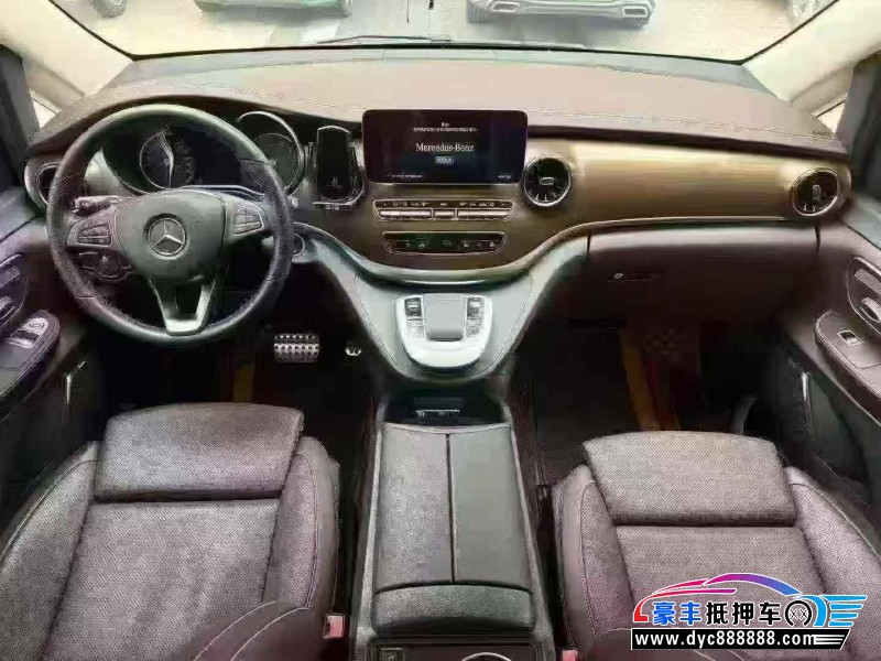 23年奔驰V轿车抵押车出售