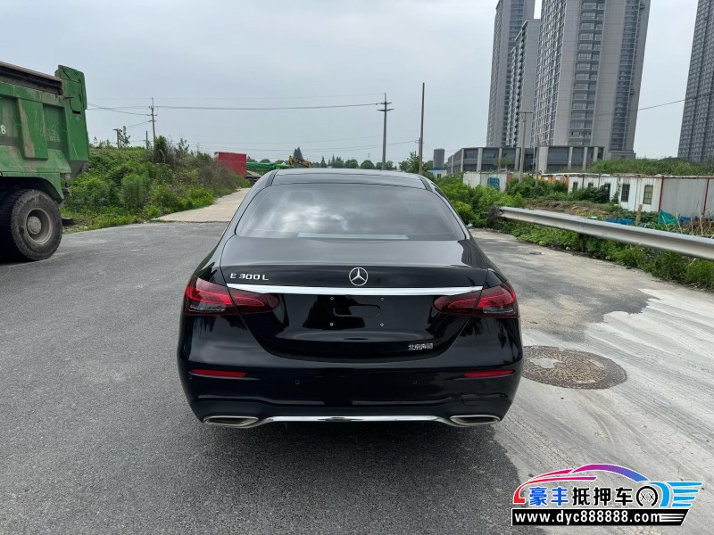 22年奔驰E轿车抵押车出售