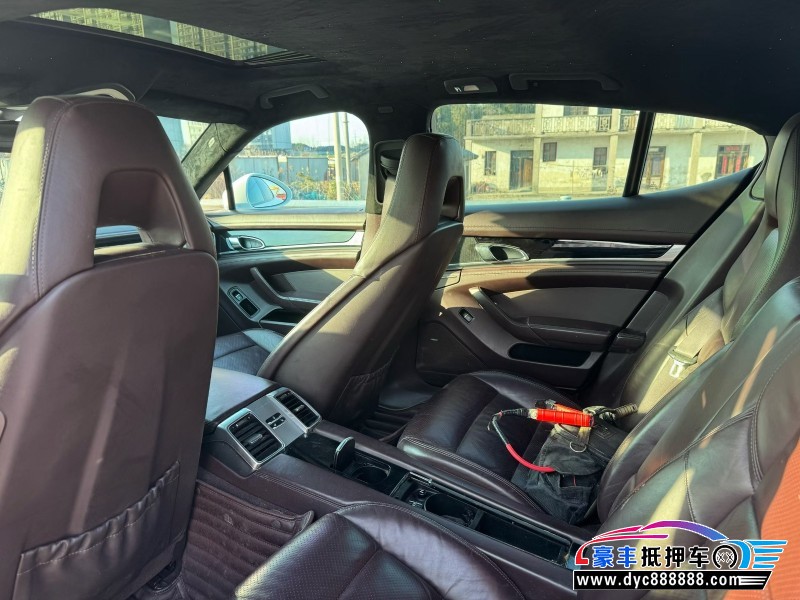 13年保时捷帕纳梅拉轿车抵押车出售
