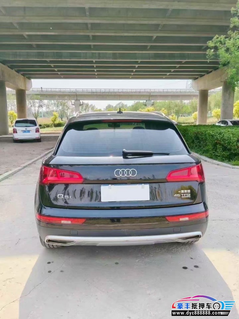 20年奥迪Q5轿车抵押车出售