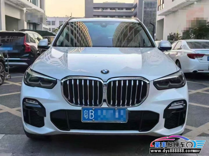 抵押车出售21年宝马X5轿车