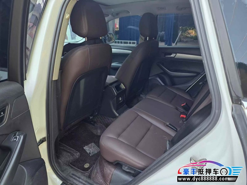 16年奥迪Q5轿车抵押车出售