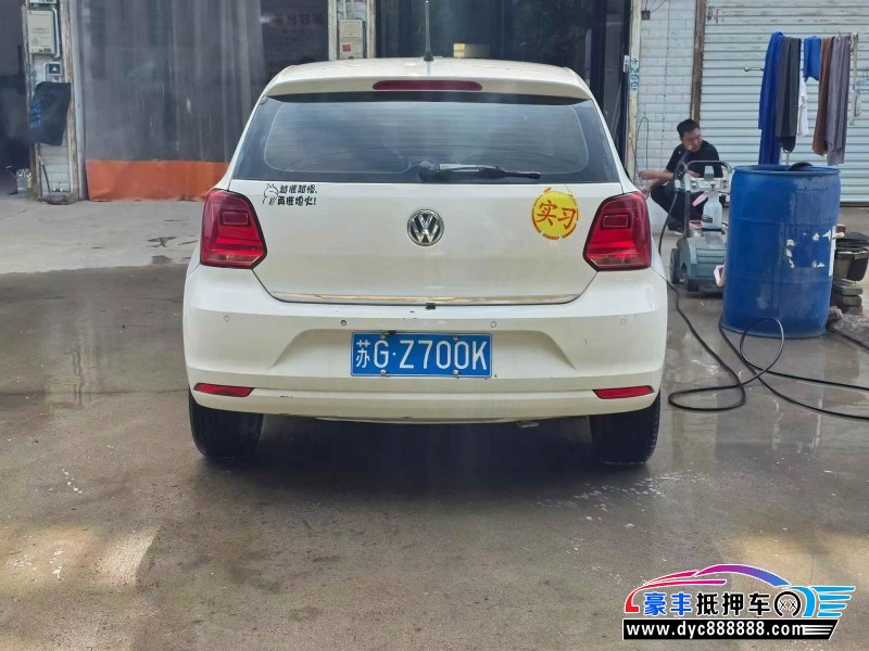 15年大众polo轿车抵押车出售