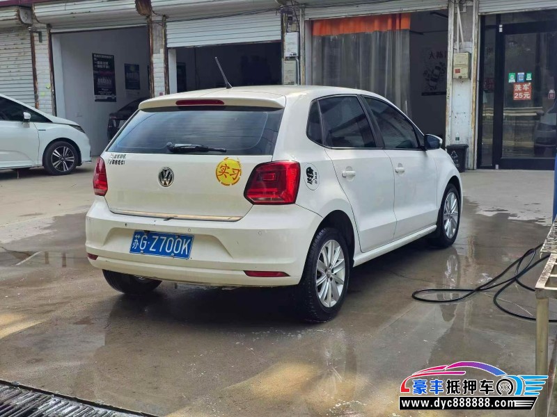 15年大众polo轿车抵押车出售