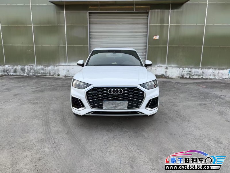 21年奥迪Q5轿车抵押车出售