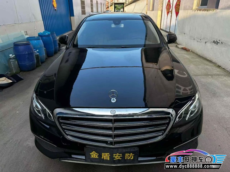 20年奔驰E轿车抵押车出售