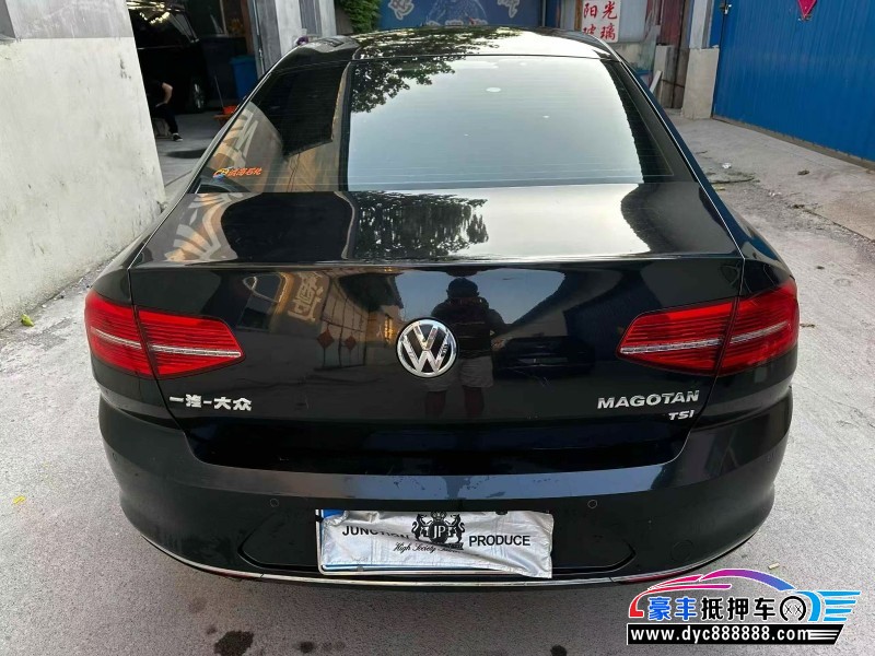 17年大众迈腾轿车抵押车出售