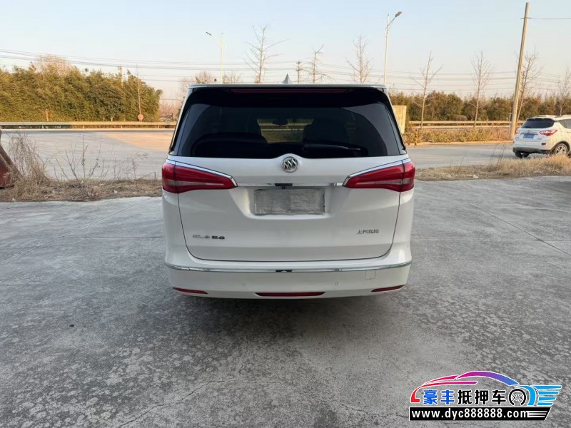 18年别克GL8轿车抵押车出售
