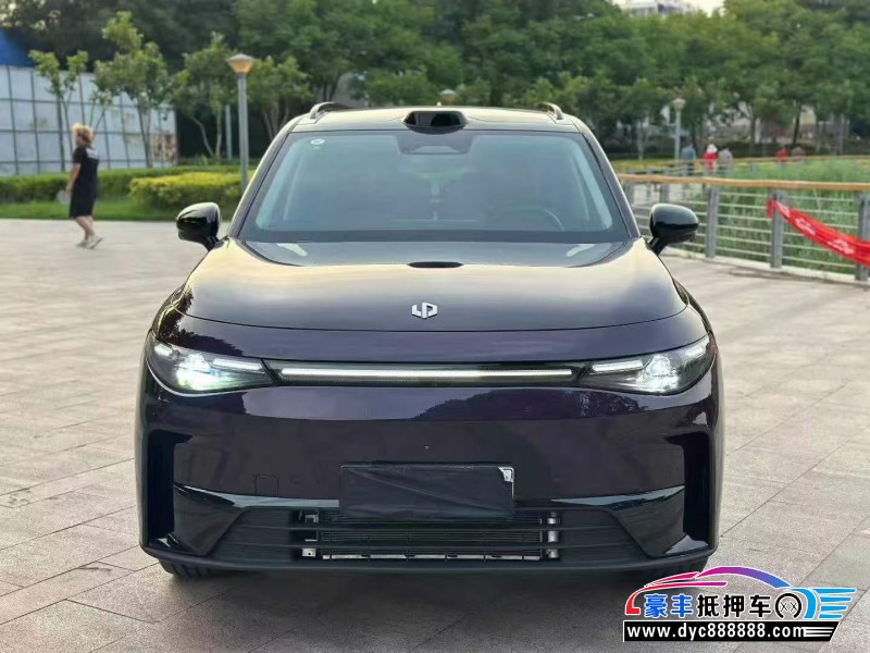 24年零跑C16轿车
