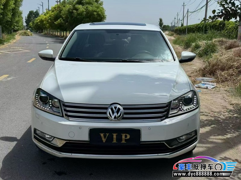 抵押车出售14年大众迈腾轿车