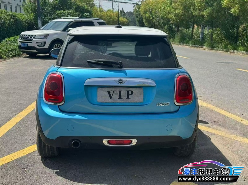 16年宝马MINI轿车抵押车出售