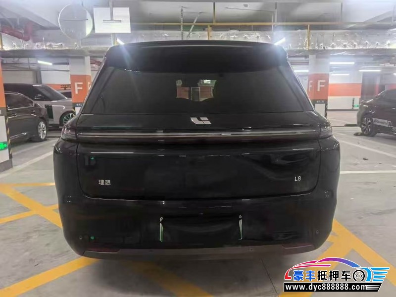 23年理想L8轿车抵押车出售
