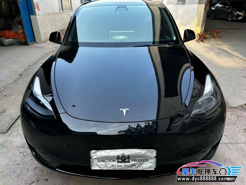 抵押车出售23年特斯拉Model Y轿车
