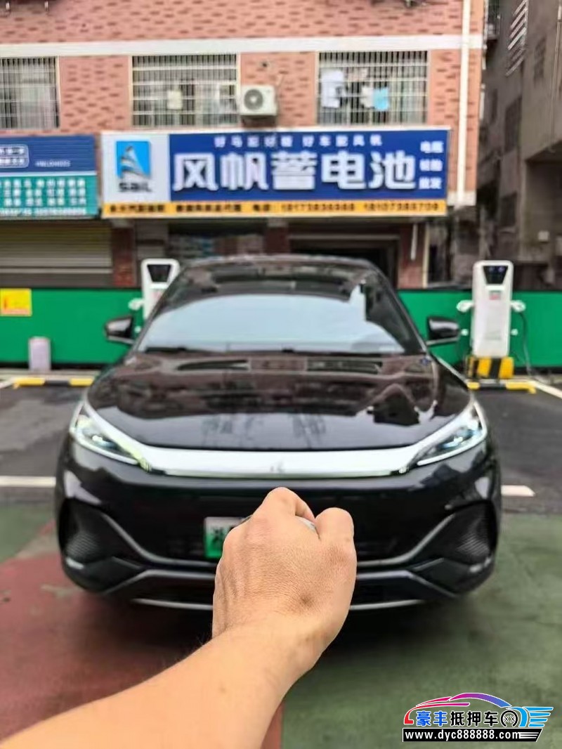 25年比亚迪元轿车抵押车出售